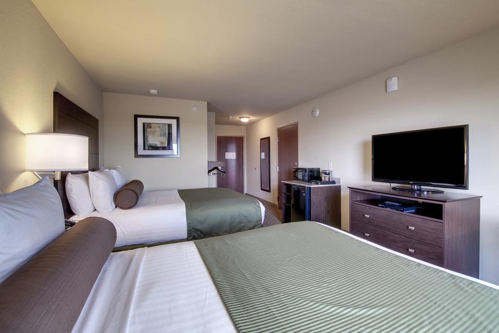 Cobblestone Inn & Suites - Avoca Room photo
